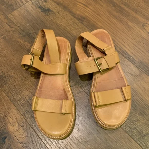 Madewell candy lugsole sandal - Picture 3 of 9